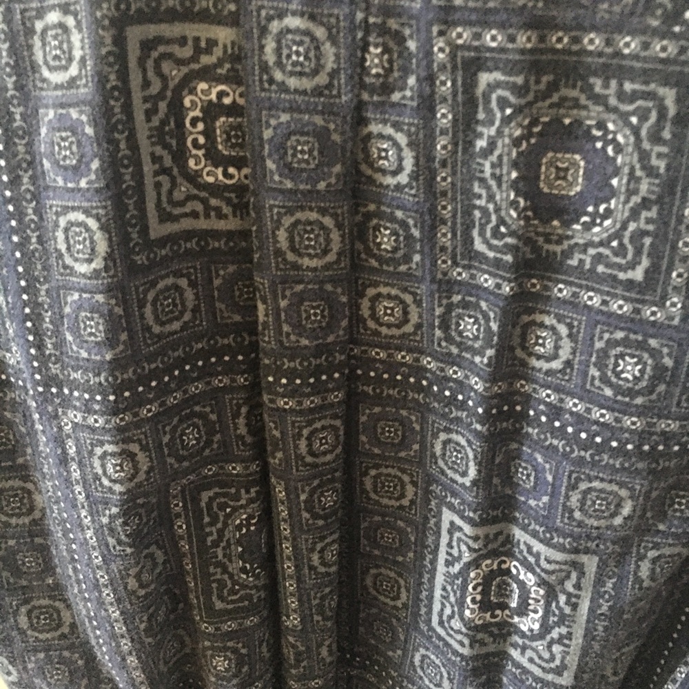 Dress - Picture 7 of 7